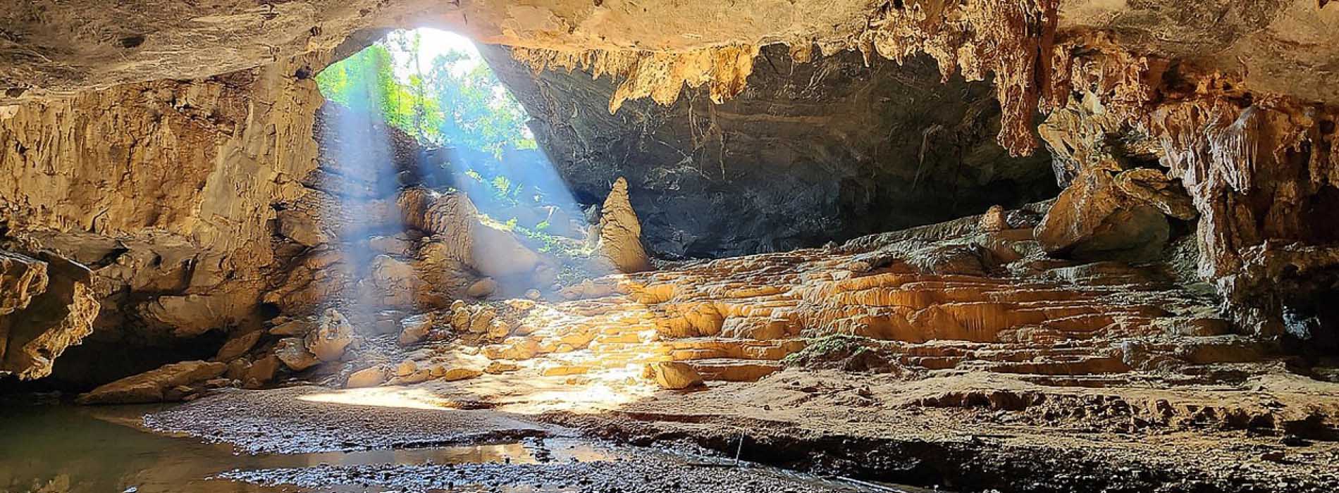 Nguom Ngao Cave: Explore The Best Cave of Cao Bang